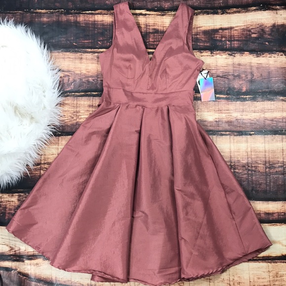 Dresses & Skirts - << Deep Mauve Low Back Beautiful Flouncy Dress >>